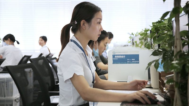 **误区：认为价格越低越好**
